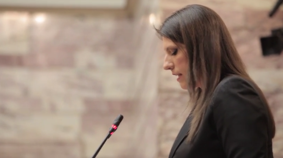 Βίντεο: Η Ζωή Κωνσταντοπούλου πρωταγωνιστεί σε νέο σποτ για το χρέος